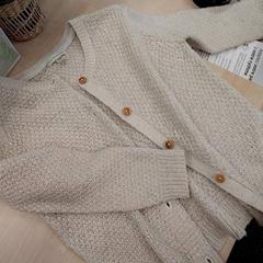 İLost kullanarak IKEA Mulhouse tarafından bildirildiği gibi Kazak & Yelek Verbaudet beige 6 ans fille