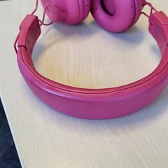 Headphones, as reported by Connexxion Haarlem IJmond using iLost