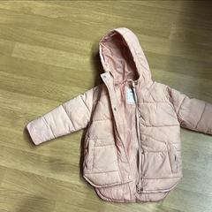 Jakke, som rapportert av IKEA Brno ved bruk av iLost