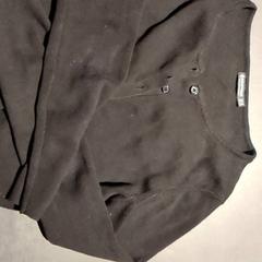 Vestje - zwart - Stradivarius, como reportado por Universiteit Gent - Faculteitsbibliotheek LW utilizando o iLost