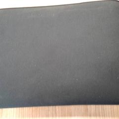 Custodia per laptop & Il computer portatile, come riportato da Connexxion Haarlem AML utilizzando iLost