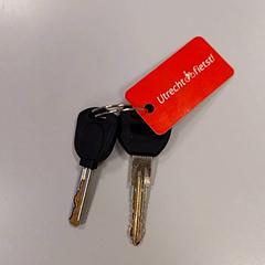 Schlüssel Zwart/ rood, gemeldet von Vrije Universiteit Amsterdam über iLost