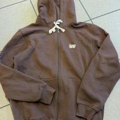 Casaco, como reportado por Centraal magazijn utilizando o iLost