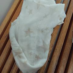 チョーカー Blanc étoiles beiges がiLostで IKEA Mulhouse によって報告されました