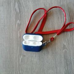Oplader bluethoot oortjes, as reported by Transdev Gooi en Vechtstreek using iLost