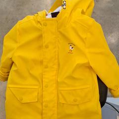 Children's jacket Jaune, as reported by IKEA Dijon using iLost