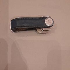 Gako-zorroa giltzekin Donkerblauw, gisa salatu by Van der Valk Hotel Schiphol iLost erabiliz