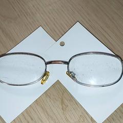 Lentes - oranje, segundo informou Centraal magazijn usando iLost