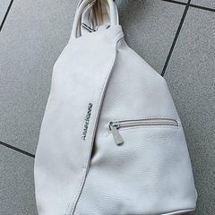 Rugzak Lichtbeige ( Cadeddu/Loi)، كما تم الإبلاغ عنه بواسطة Centraal magazijn عبر iLost