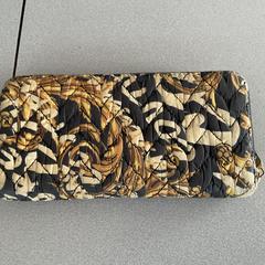 財布 がiLostで Breng Arnhem によって報告されました