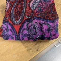 Sjal Paars/rood, rapporterat av IKEA Amersfoort med iLost