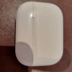 Funda airpods blanc, segons ha informat TCL mitjançant iLost