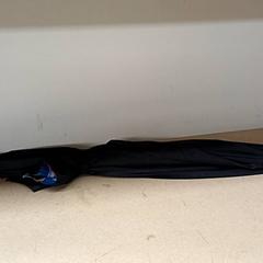 Dáždnik, ako bolo nahlásené Qbuzz GD Groningen Peizerweg pomocou iLost