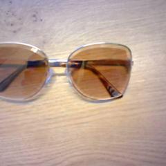 Gafas de sol, ha sido reportado por Bobbejaanland con iLost
