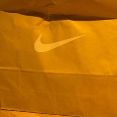 Purchase nike nike, ako bolo nahlásené Designer Outlet Roermond pomocou iLost