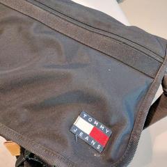 Saco black, como reportado por TU/e - Receptie Neuron utilizando o iLost