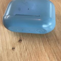 Étui pour casque & Écouteurs Blue, a été signalé par MEININGER Hotel Köln West utilisant iLost