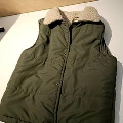 Aquecedor de corpo Groen kinder, como reportado por IKEA Groningen utilizando o iLost