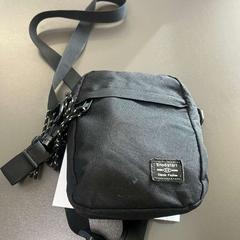 かばん がiLostで Gebo Tours によって報告されました