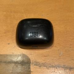 ワイヤレスイヤホン JBL Zwart がiLostで Pathé Ede によって報告されました