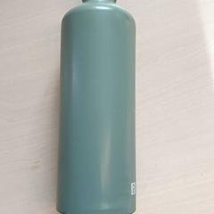 Láhev na pití, jak nahlášeno Centraal magazijn pomocí iLost