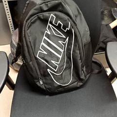 Bolsa Zwart nike, segundo informou Qbuzz GD Groningen Peizerweg usando iLost