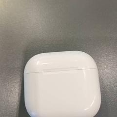 En airpodcase Wit, a été signalé par Qbuzz GD Groningen HS utilisant iLost