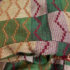 Ruházat, amint azt Sheraton Brussels Airport Hotel az iLost segítségével jelentette.