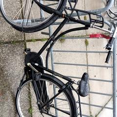 Zwarte opoefiets Batavus, as reported by Stadswerk072 using iLost
