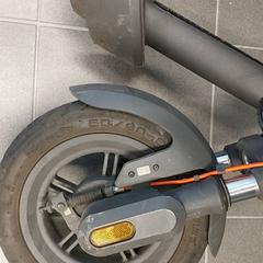 وسائل النقل - elektrische step، كما تم الإبلاغ عنه بواسطة Regio Antwerpen - Brussel عبر iLost