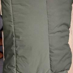 Kläder - Jas, rapporterat av Regio Antwerpen - Brussel med iLost