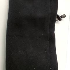 Vêtements - halsverwarmer, a été signalé par Regio Antwerpen - Brussel utilisant iLost