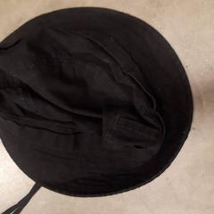 Chapeu vintage - COR PRETO がiLostで IKEA Loulé によって報告されました