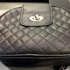 Saco Zwart, como reportado por Qbuzz GD Groningen HS utilizando o iLost