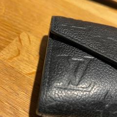 Portemonnee wallet, zoals gemeld door Designer Outlet Roermond met iLost