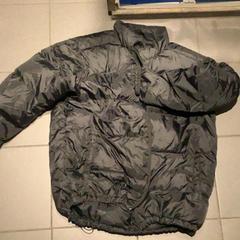 Jakke, som rapportert av Café Leentje ved bruk av iLost