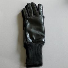 Kleding - Handschoenen، كما تم الإبلاغ عنه بواسطة Centraal magazijn عبر iLost