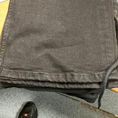 Vestiti, come riportato da Sheraton Brussels Airport Hotel utilizzando iLost