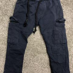 Byxor, rapporterat av Pathé Helmond med iLost