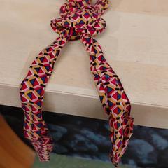 Scrunchie Serre tete, zoals gemeld door IKEA Toulouse met iLost