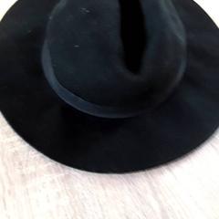 Hatt Zwart, rapporterat av EBS Tramplein med iLost