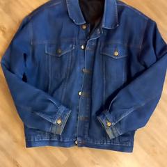 Rifľová bunda, ako bolo nahlásené Arriva Limburg Noord pomocou iLost