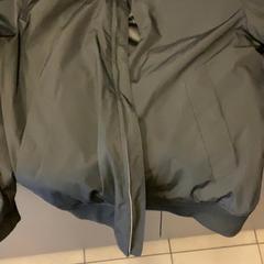 Camicetta, come riportato da MEININGER Hotel Brussels City Center utilizzando iLost