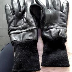 Rękawiczki, zgłoszono przez EBS Tramplein przy użyciu iLost