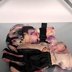 Handschoenen, zoals gemeld door Keolis Lund met iLost