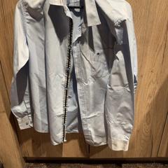 Blúz, amint azt Van der Valk Hotel Apeldoorn - De Cantharel az iLost segítségével jelentette.