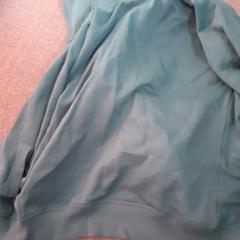 Kleding - Trui, ako bolo nahlásené Centraal magazijn pomocou iLost
