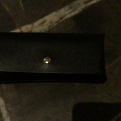 Ulleres (subcategoria), segons ha informat Van der Valk Hotel Amsterdam Zuidas mitjançant iLost