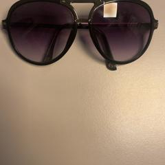 Gafas de sol, ha sido reportado por Pathé Schiedam con iLost