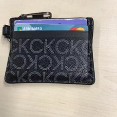 Portfel Karaaslan, zgłoszono przez Gemeente Nijmegen przy użyciu iLost